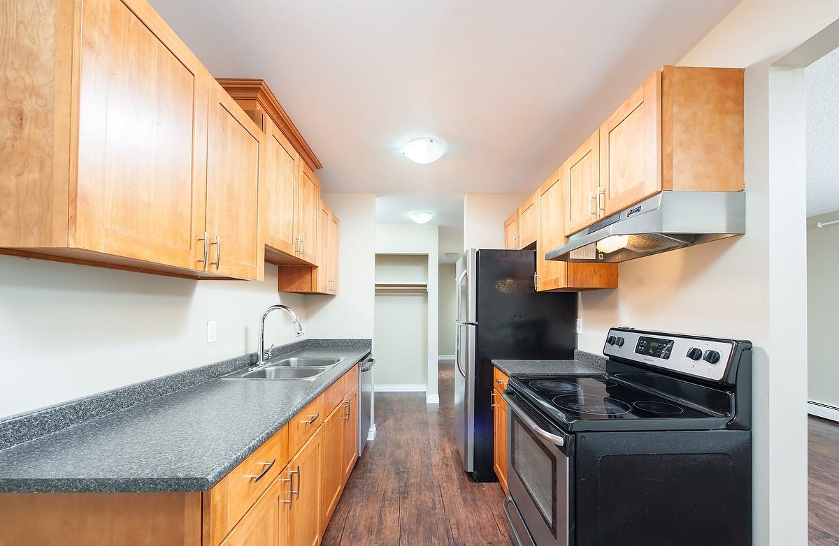 Monarch Manor Apartments 10654 114 St Nw, Edmonton, AB T5H 3J9 Zumper