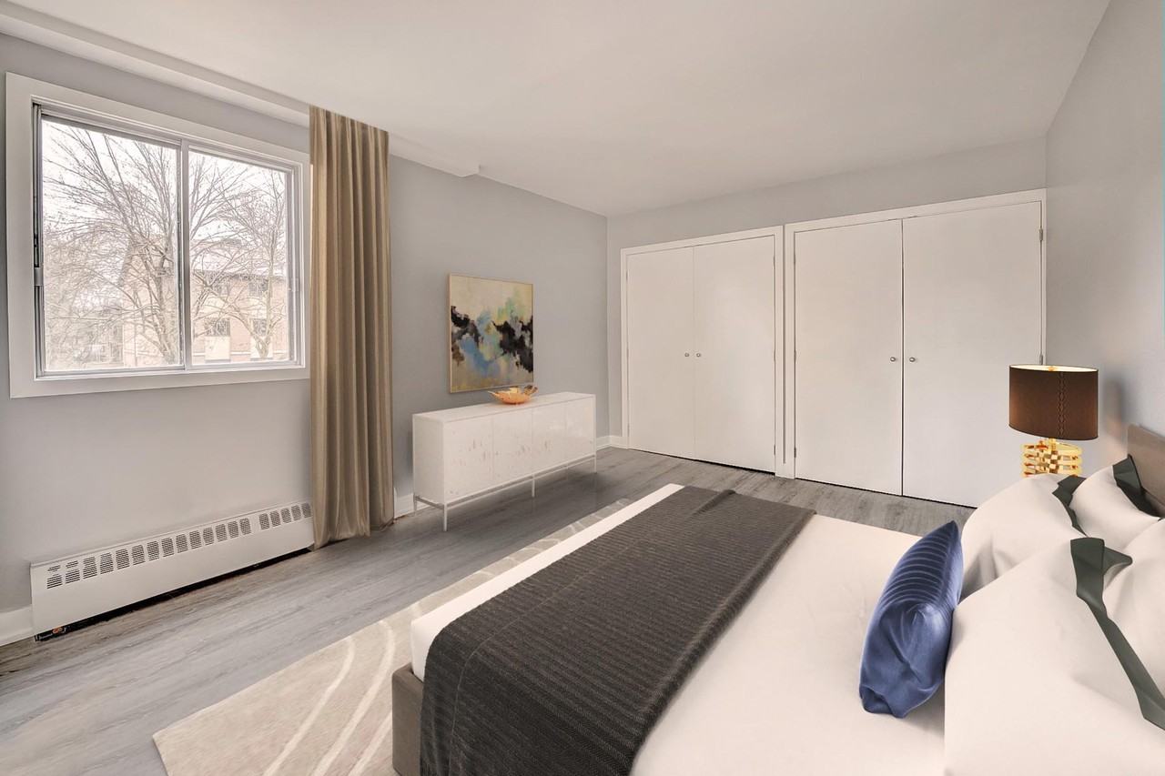 PH 3 - 3 Walk-up - Photo 4 of 12