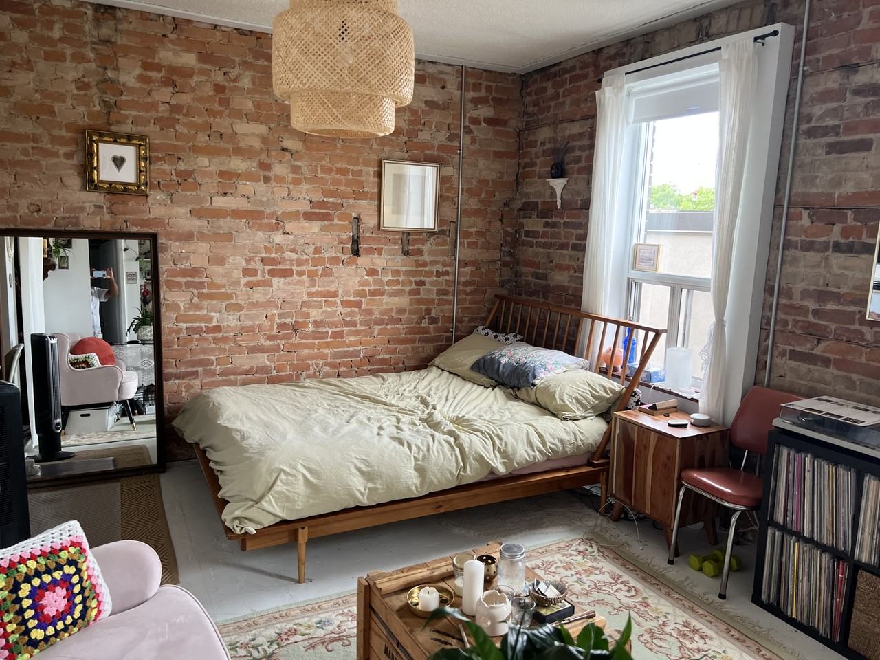 Gladstone Suites Apartments 225 Gladstone Ave, Toronto, ON M6J 3L5