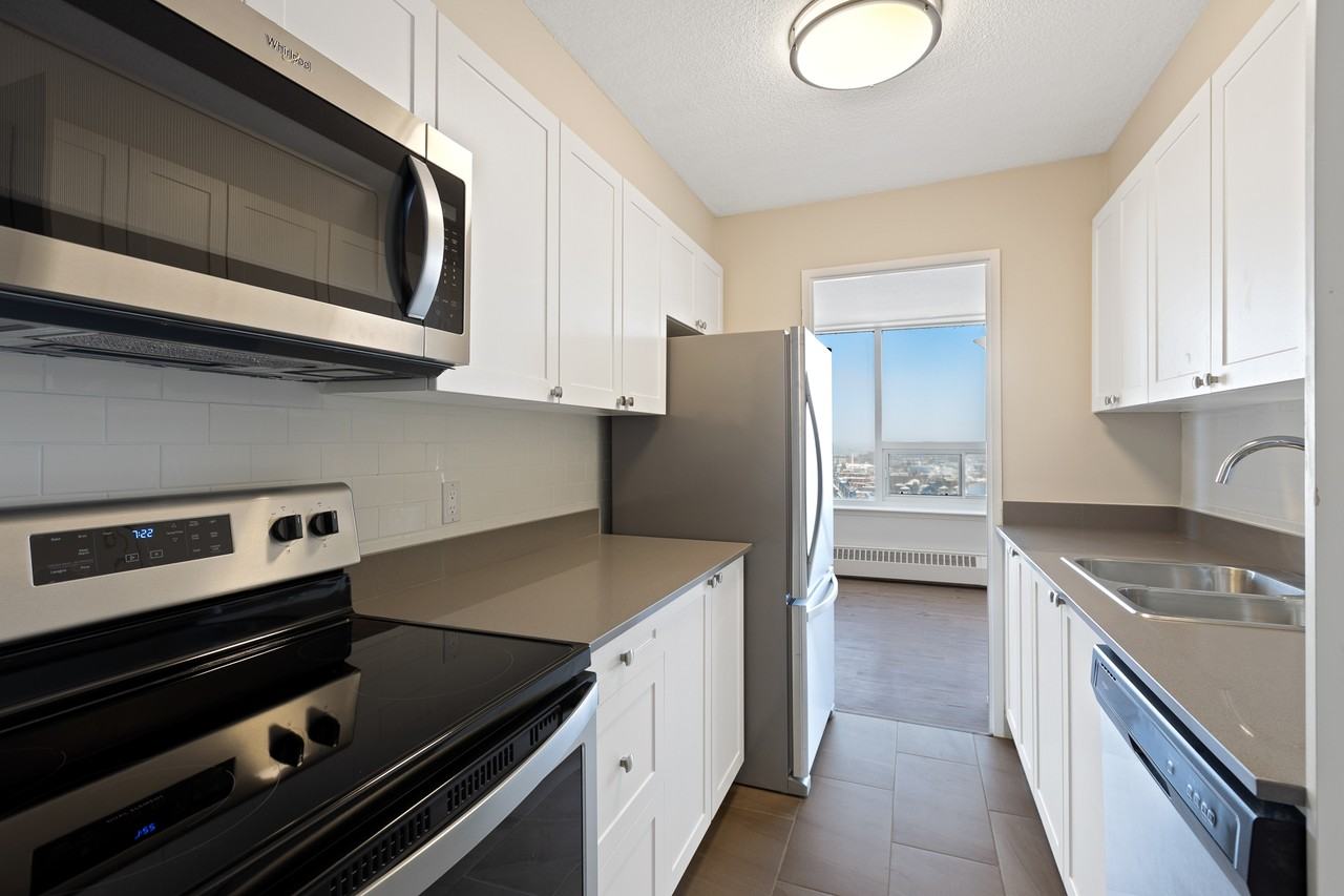 Bromley Square Apartments 2001 Carling Ave, Ottawa, ON K2A 3W5 Zumper