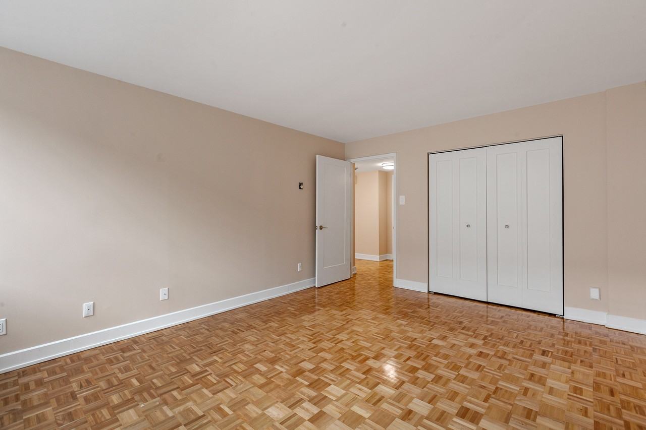 Colonel By Towers Apartments 315 Holmwood Ave, Ottawa, ON K1S 2R2