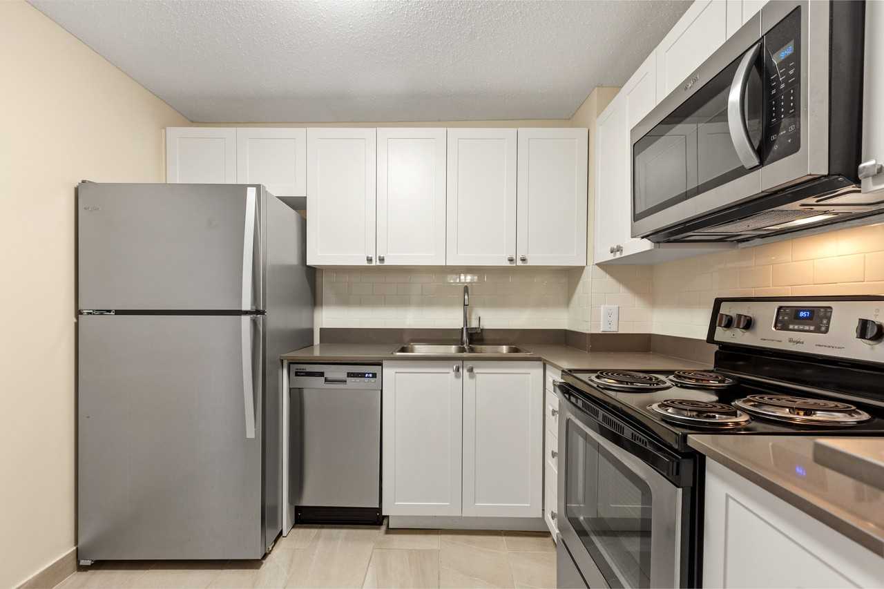 The Woodbine Apartments 2750 Carousel Cres, Ottawa, ON K1T 1Z5 Zumper