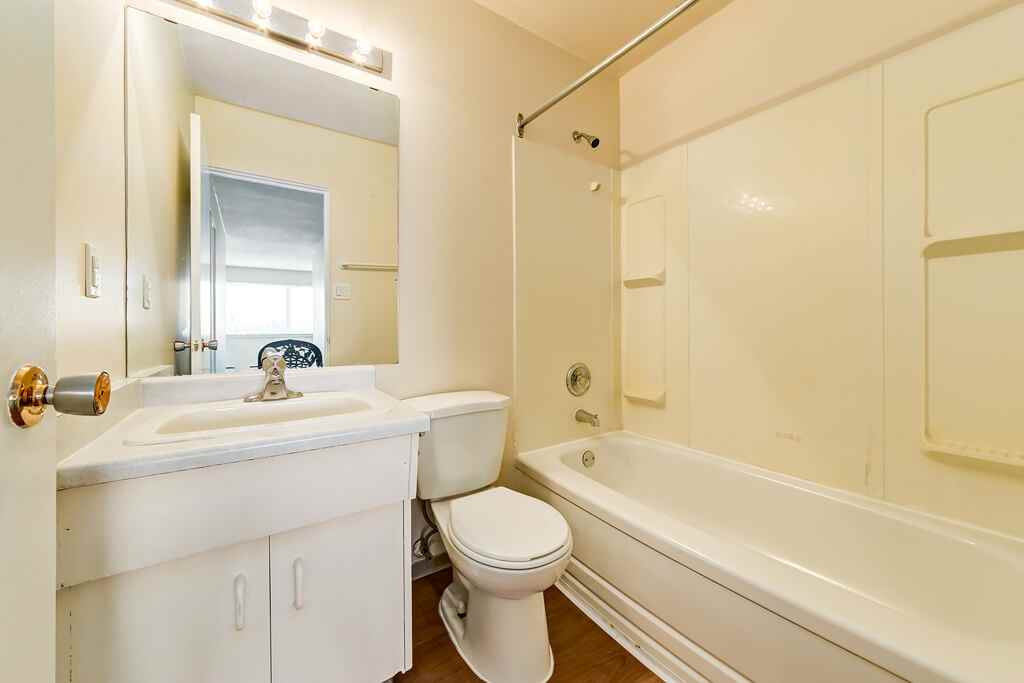 Cloverdale Apartments 10125 153 St Nw, Edmonton, AB T5P 2B3 Zumper