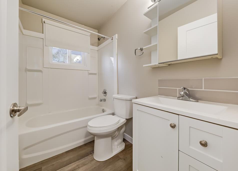 Aiva Manor - Photo 5 of 21