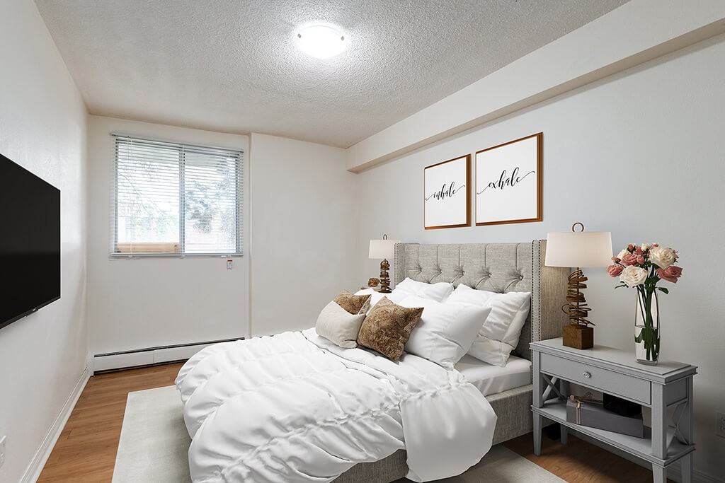 Park Manor - Photo 3 of 10