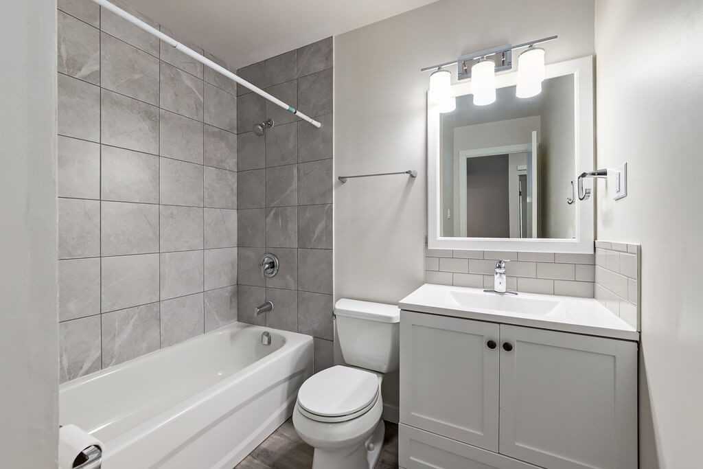 Camden Villa - Photo 7 of 32