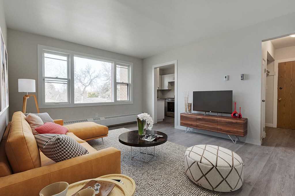 Lakeview Apartments - Photo 4 of 12