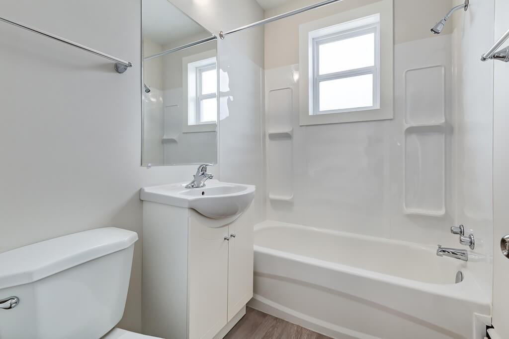 Lakeview Apartments - Photo 7 of 12