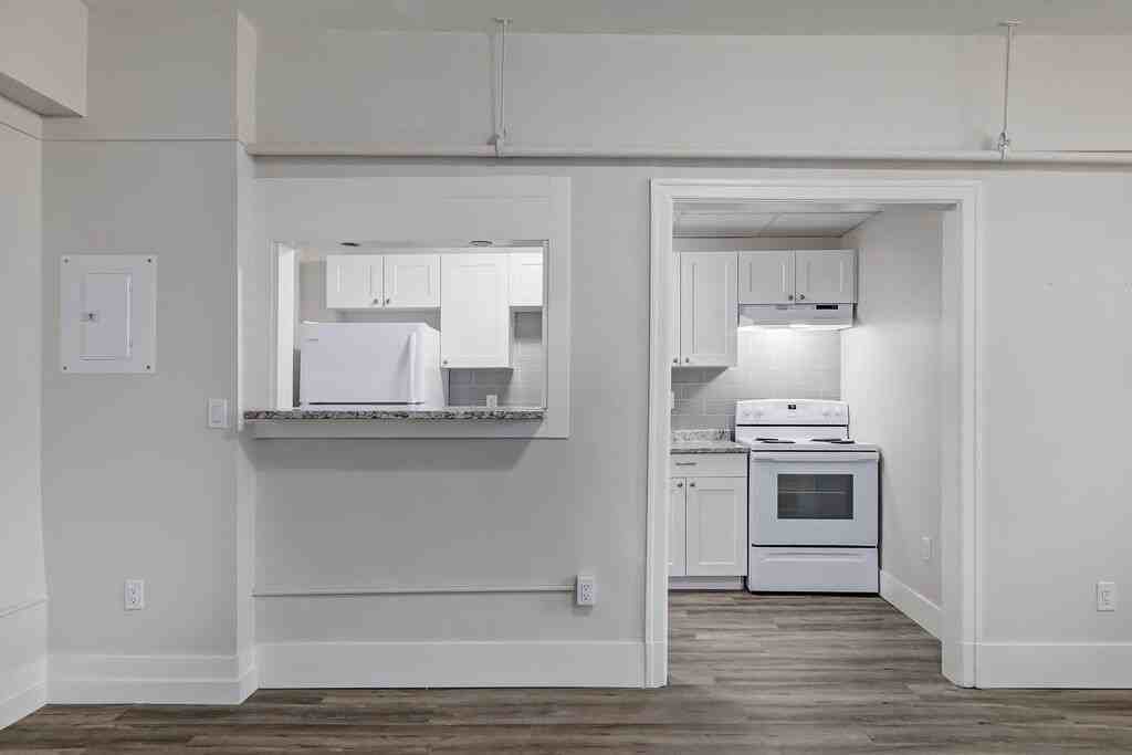 Linden Manor Apartments 2024 14th Ave, Regina, SK S4P 0X5 Zumper