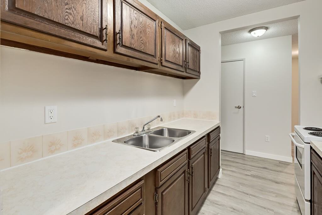 William Manor - Photo 4 of 19