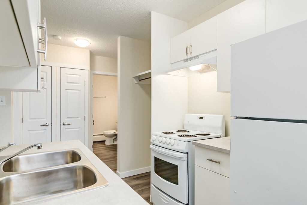 Montrose Apartments 11811 67 St Nw, Edmonton, AB T5B 1L9 Zumper