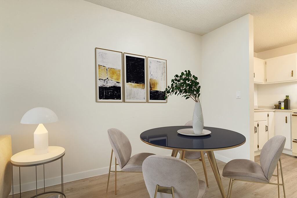 King Art - Photo 3 of 24