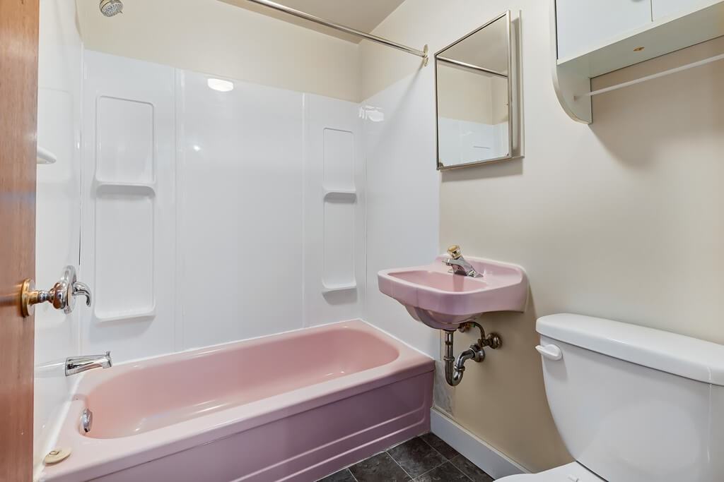 Lady Robinson Apartments - Photo 5 of 8