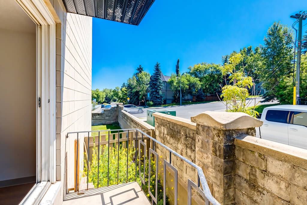 Sandstone Manor Apartments 2241 14 St Sw, Calgary, AB T2T 3T4 Zumper