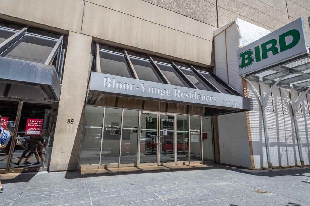 BloorYonge Residences Apartments 88 Bloor St E, Toronto, ON M4W 3G9