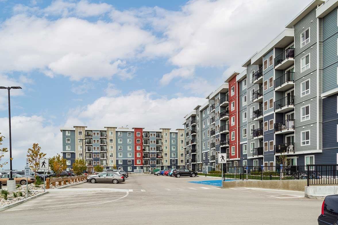 Heights Apartments 745 Ballantrae Dr, Winnipeg, MB R3T 6G5