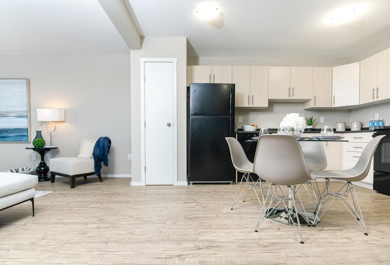 Heights Apartments 745 Ballantrae Dr, Winnipeg, MB R3T 6G5