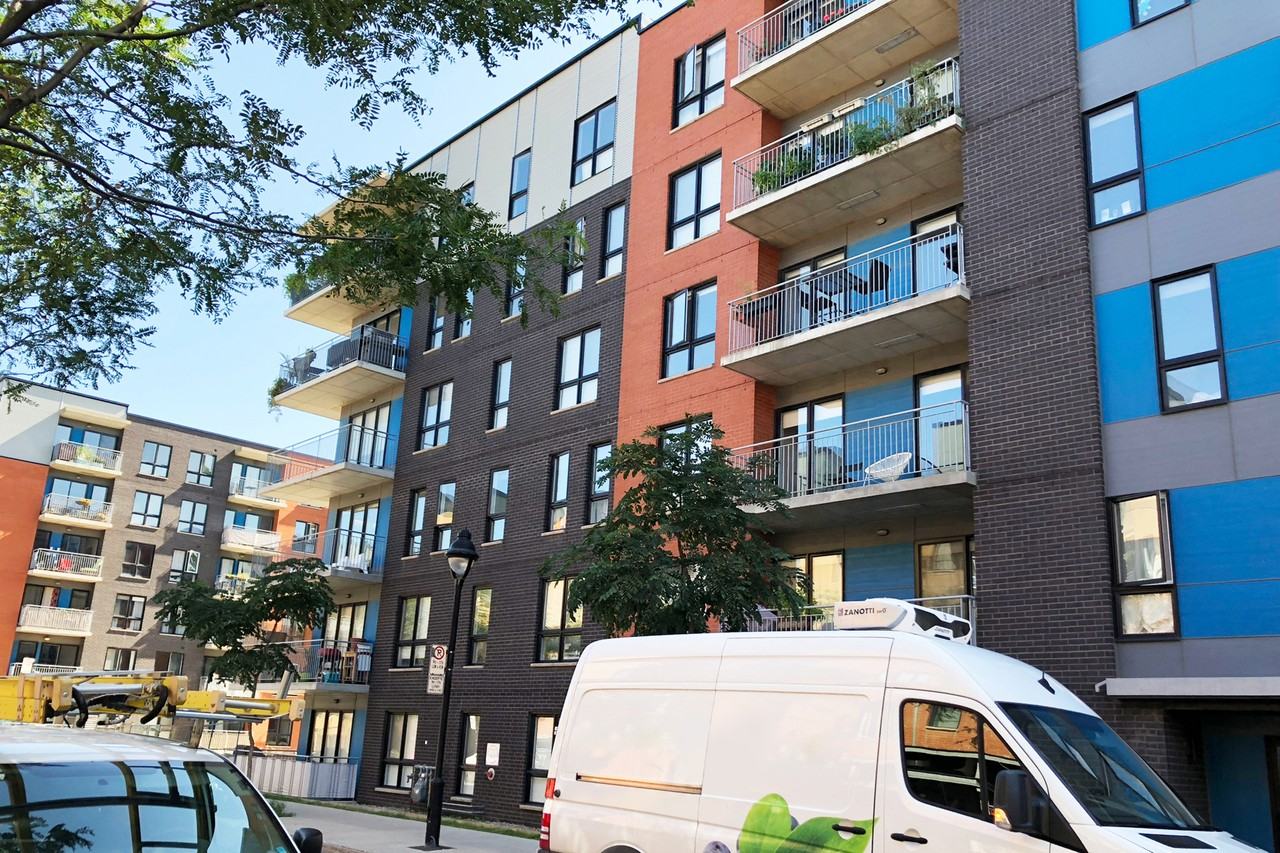 GESTION LES BERGES Apartments 5180 Rue PhilippeLalonde, Montréal, QC