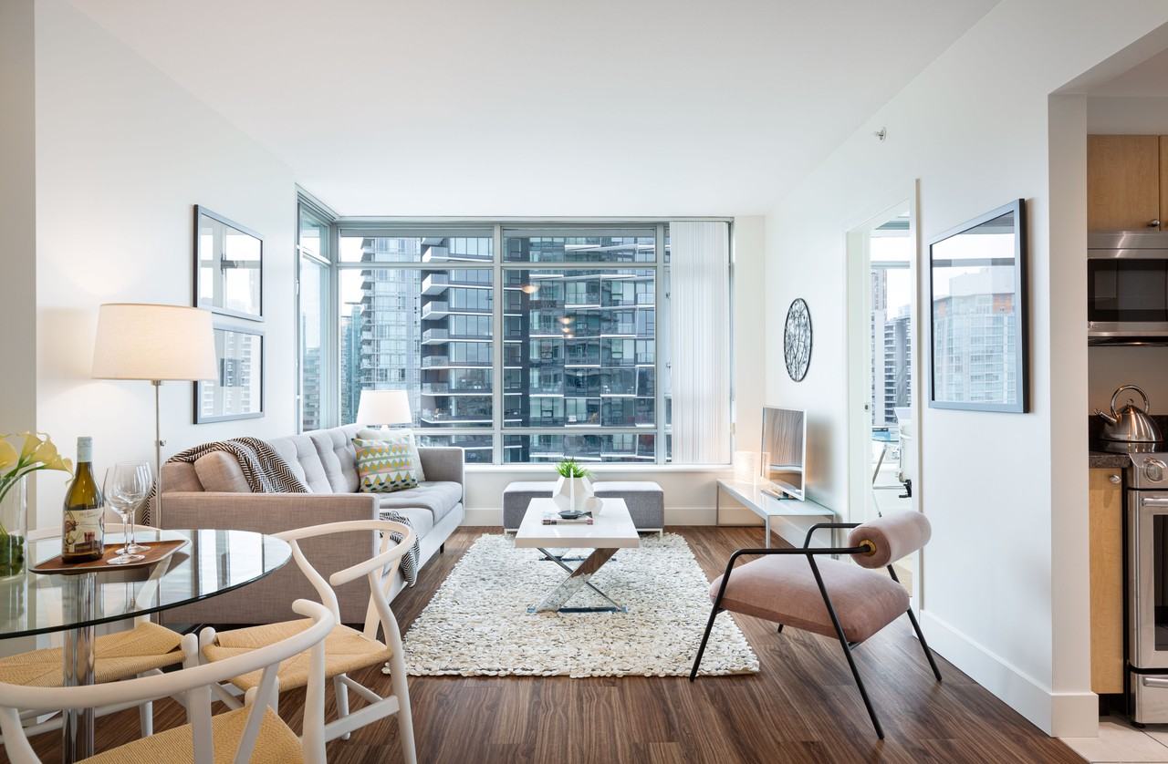 Bayshore Outlook Apartments 699 Cardero St, Vancouver, BC V6G 3H7