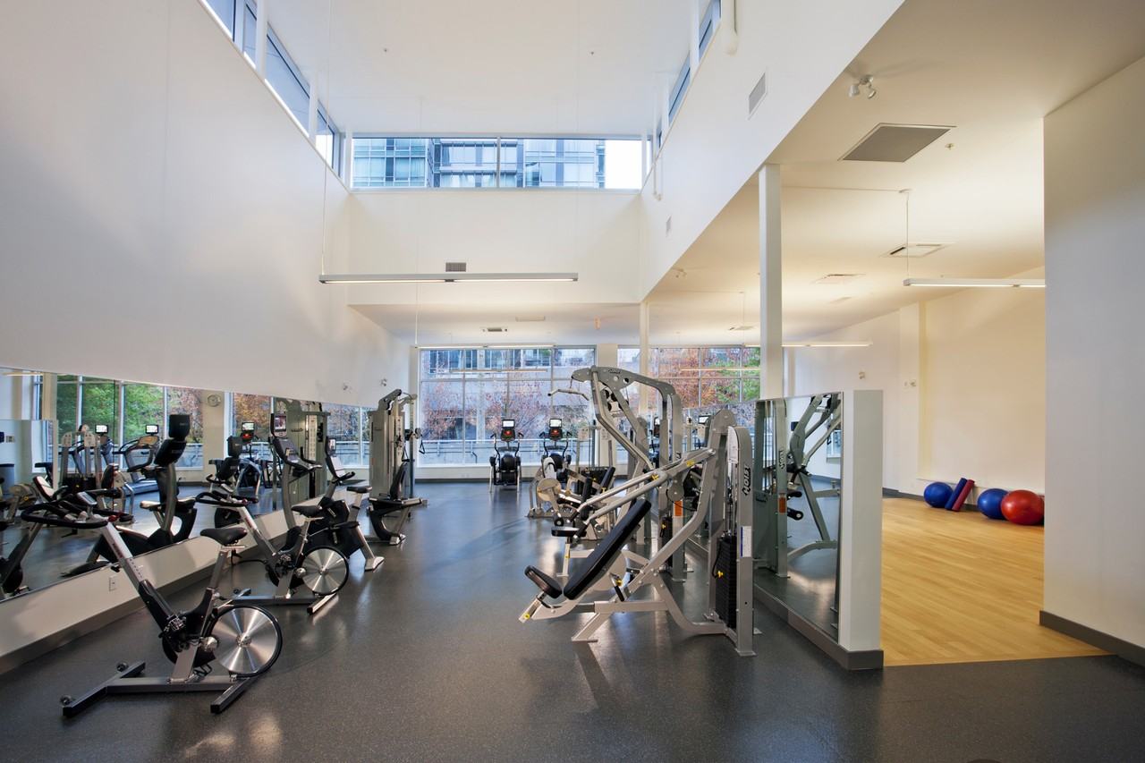 Pacific Palisades Apartments 788 Jervis St, Vancouver, BC V6E 0B5