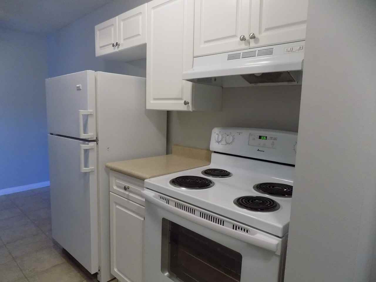 Rockridge Apartments - Photo 3 of 8