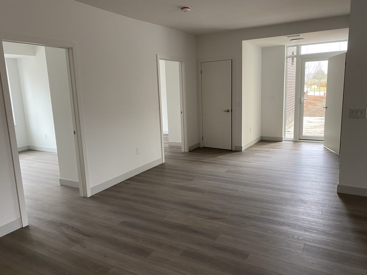 Apartment for rent 37 Antrim Crescent Apartments 37 Antrim Cres