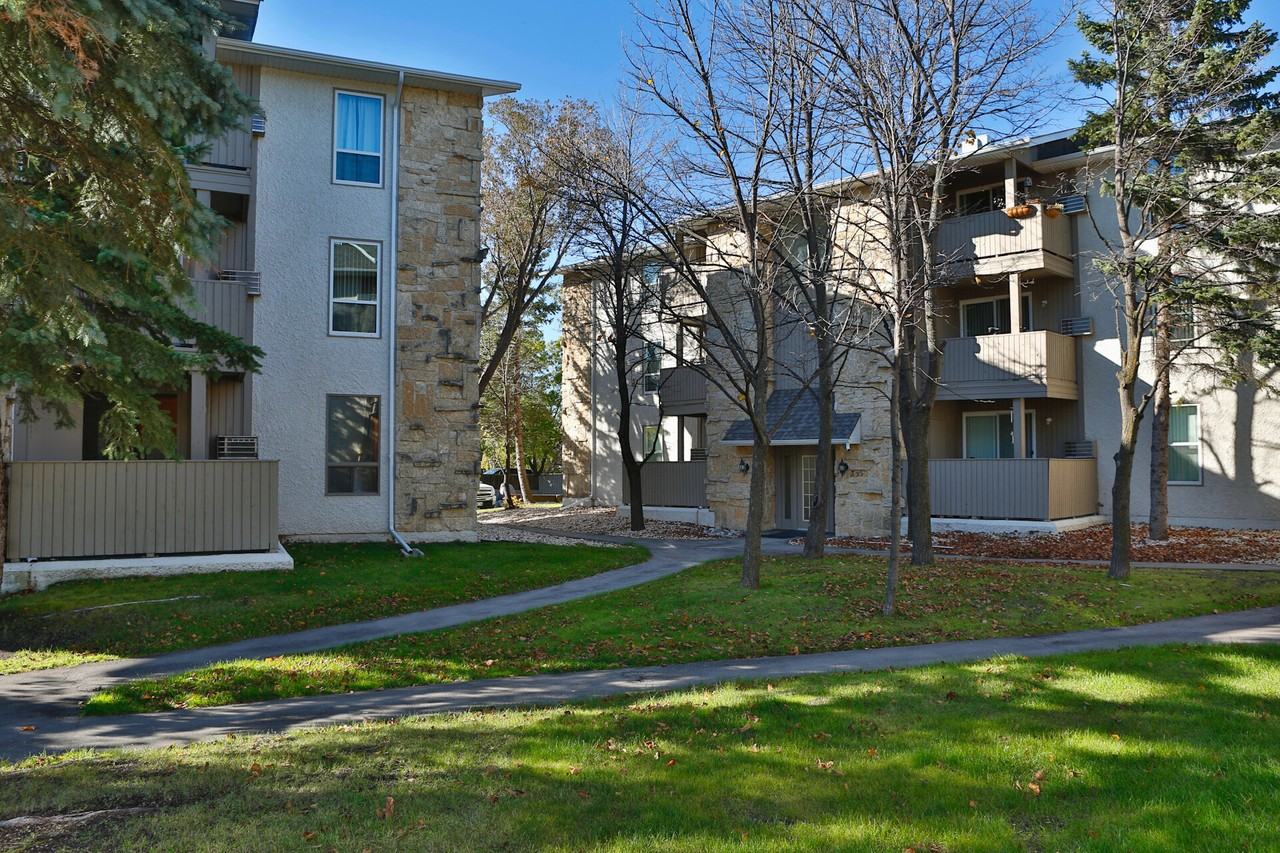 River West Gardens Apartments 411 411 Barker Blvd, Winnipeg, MB R3R