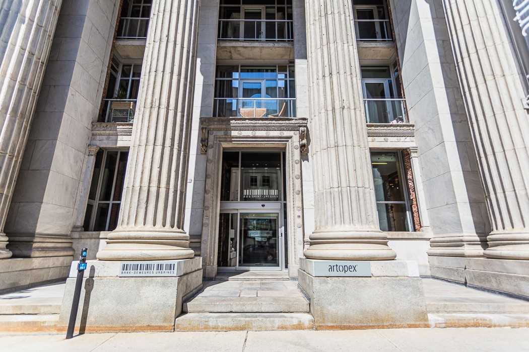 221 Saint-Jacques - Photo 2 of 8