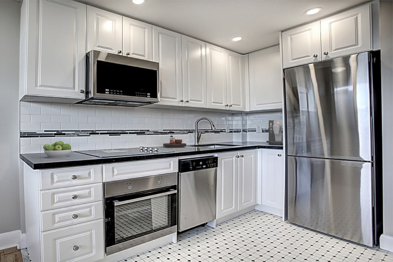 The Surfside - Photo 2 of 6