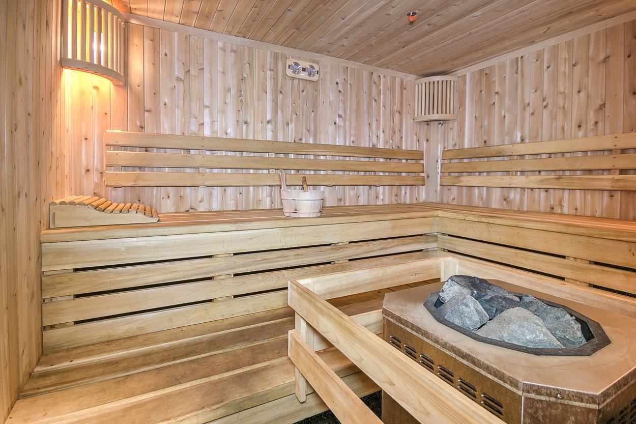 Jardins du Canal Apartments 2700 Rue RufusRockhead, Montréal, QC H3J