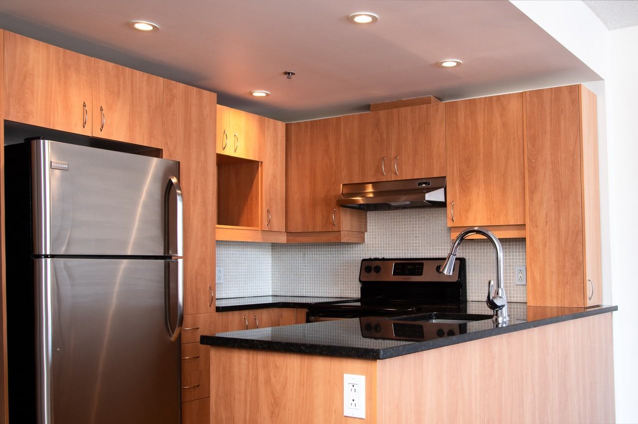 Jardins du Canal Apartments 2700 Rue RufusRockhead, Montréal, QC H3J