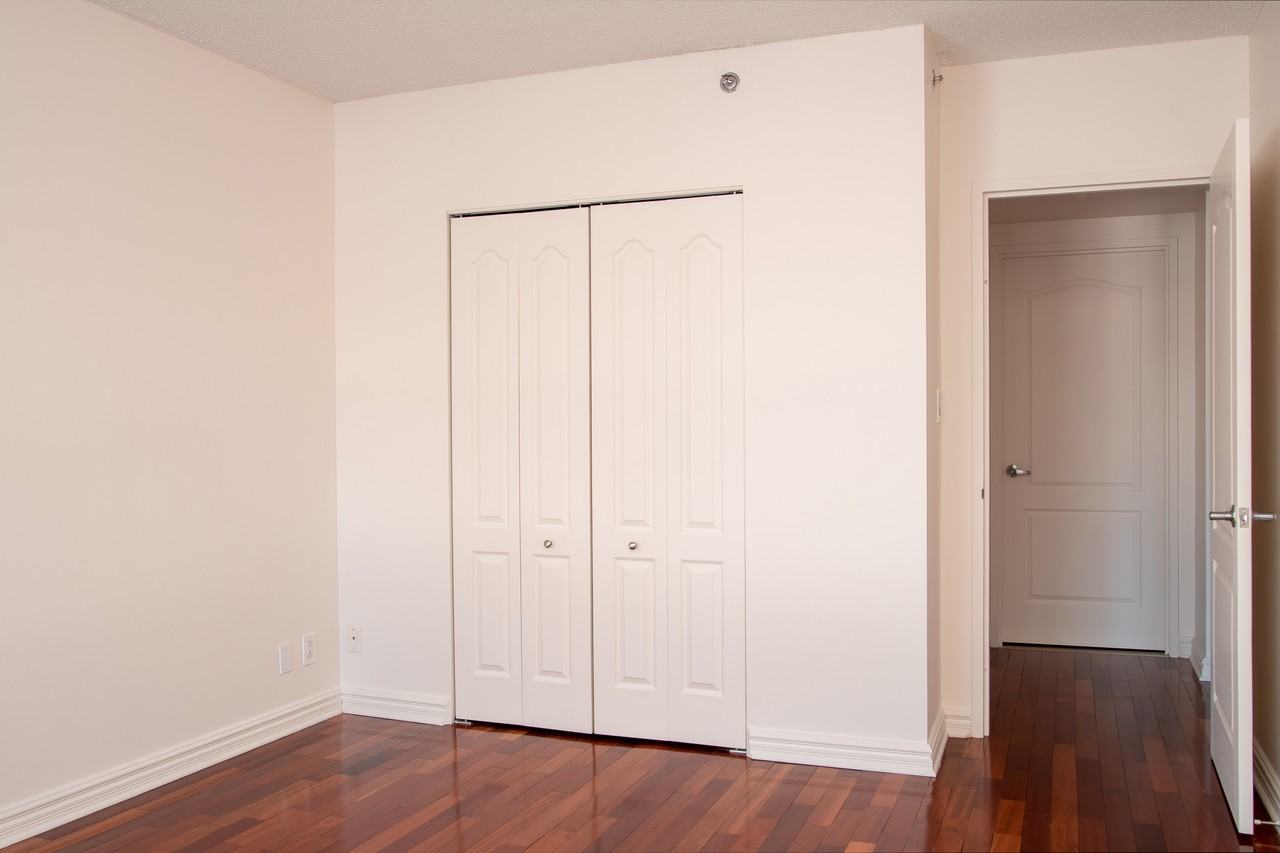 Jardins du Canal Apartments 2700 Rue RufusRockhead, Montréal, QC H3J