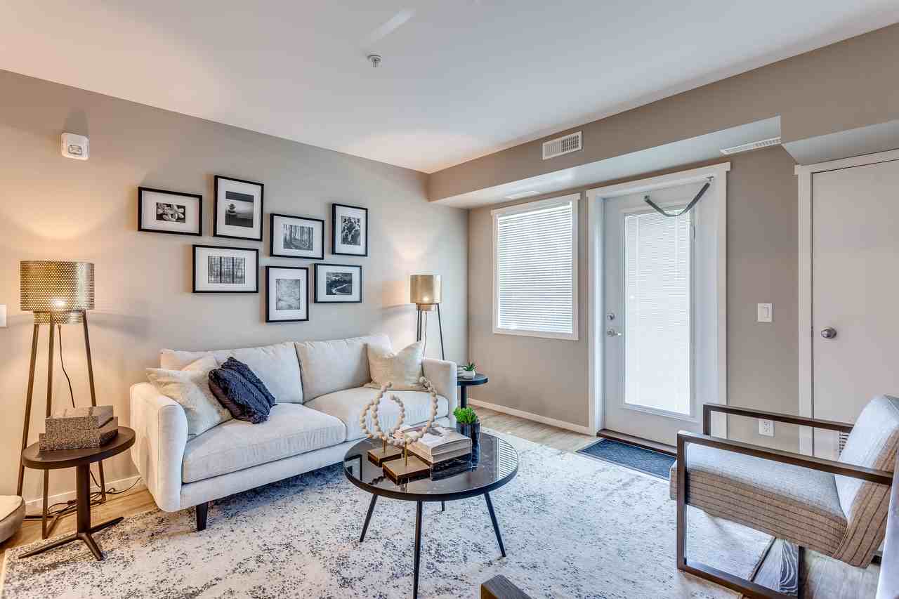 Livingston Heights - Photo 7 of 20