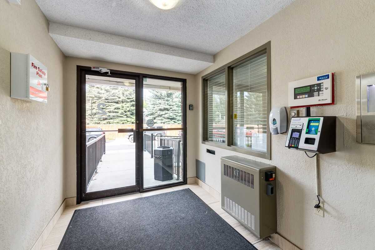 Glenmore Estates Apartments 2120 Southland Dr Sw, Calgary, AB T2V 4W3