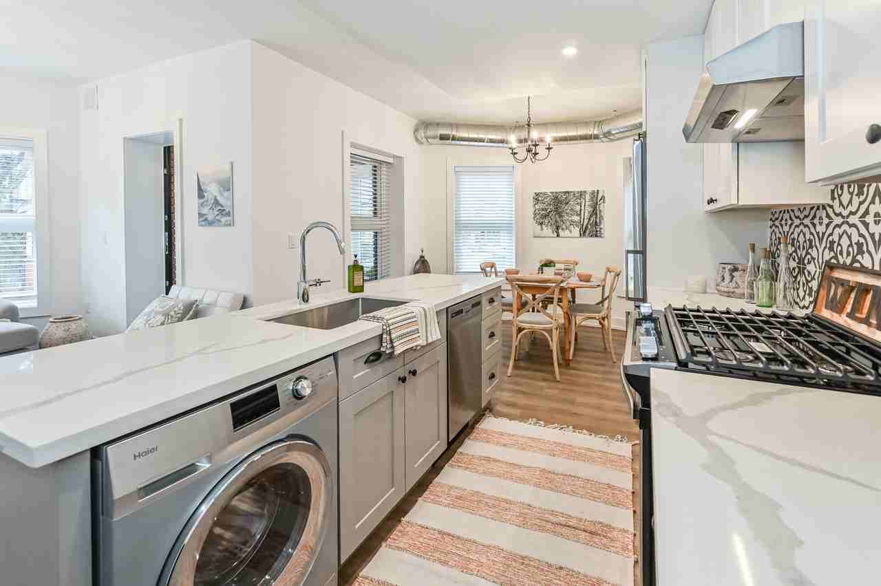 27 Bold Street - Photo 3 of 50