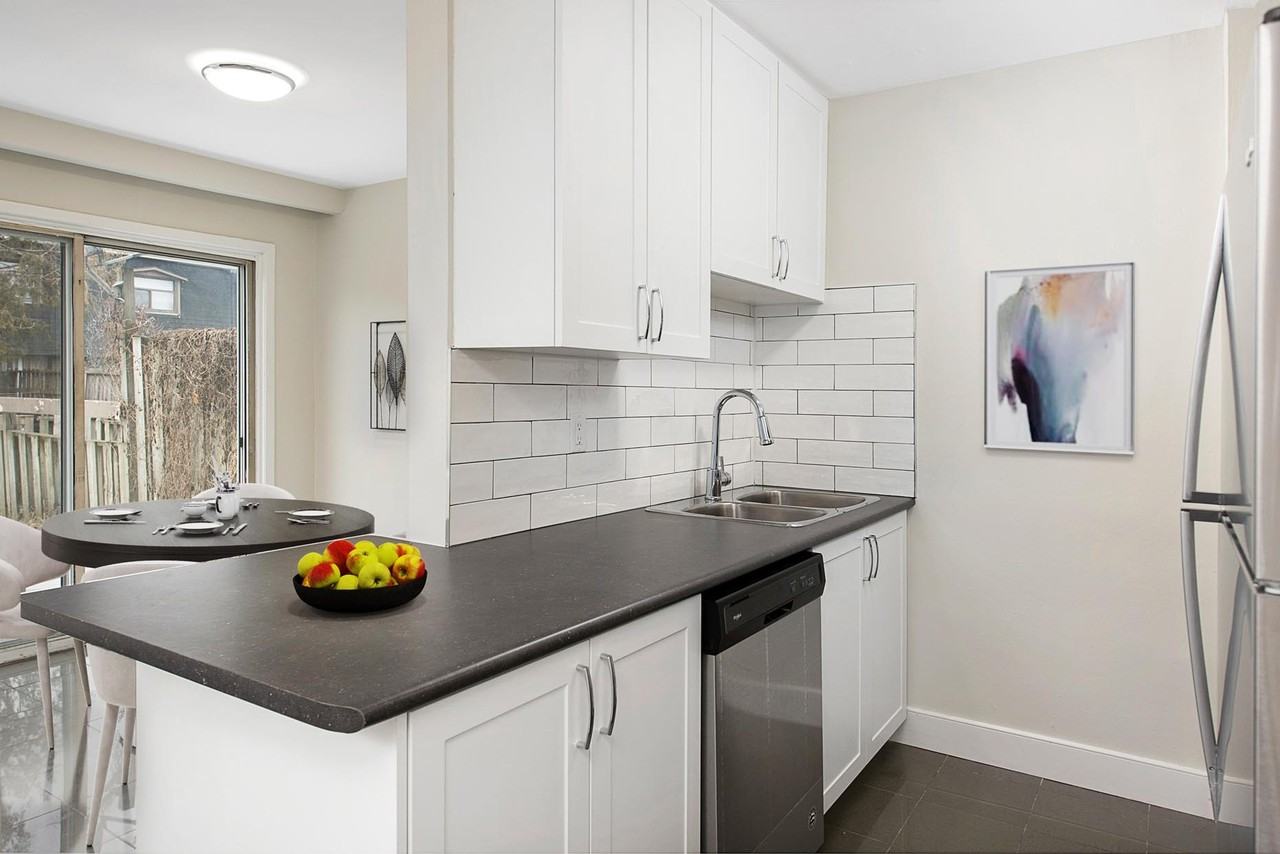 Ardglen Place Apartments 55 12155 Ardglen Drive, Brampton, ON L6W