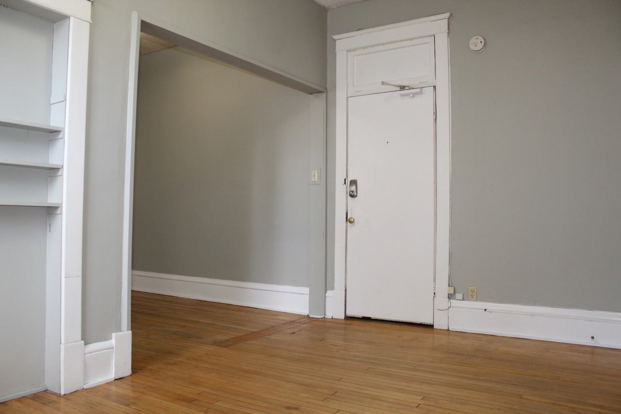 Coronation Place Apartments 444 5th Ave N, Saskatoon, SK S7K 2P9 Zumper