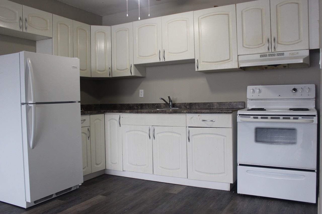 William Apartments 1817 22nd St W, Saskatoon, SK S7M 0T6 Zumper