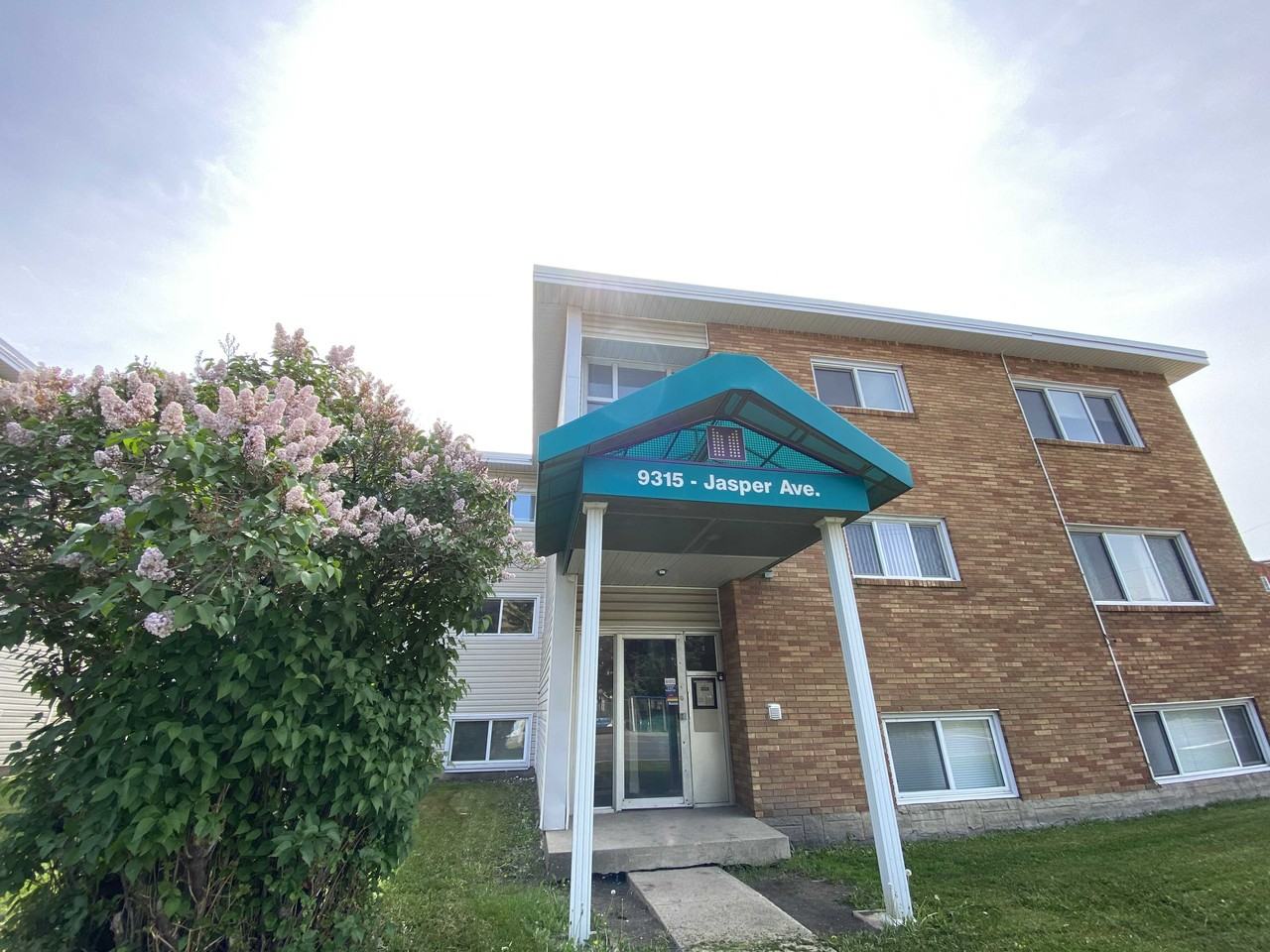 Riverside Estates Apartments 9315 92099315 Jasper Avenue Nw