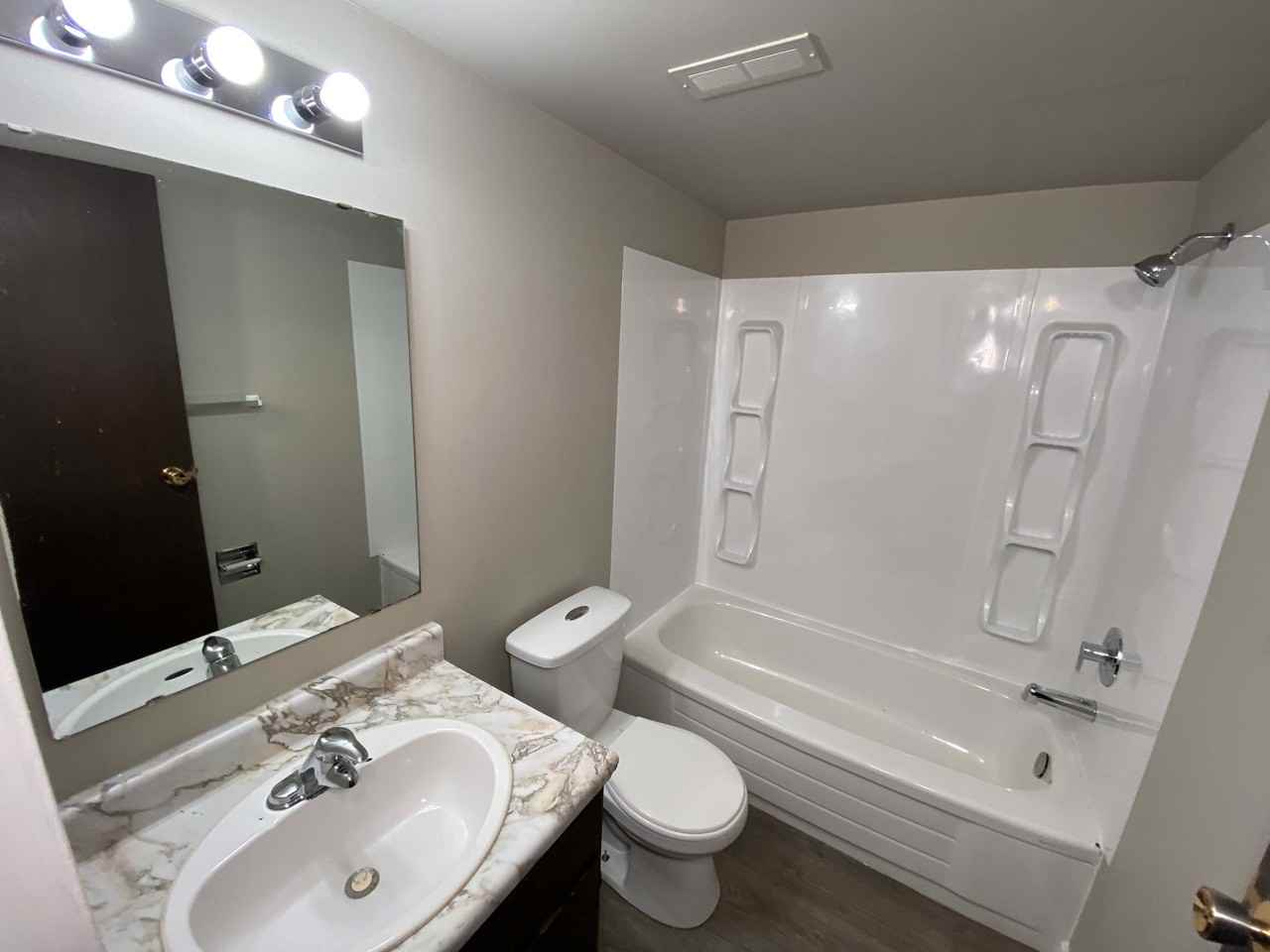 Lawson Place Apartments 266 & 266 Pinehouse Place 262, Saskatoon, SK