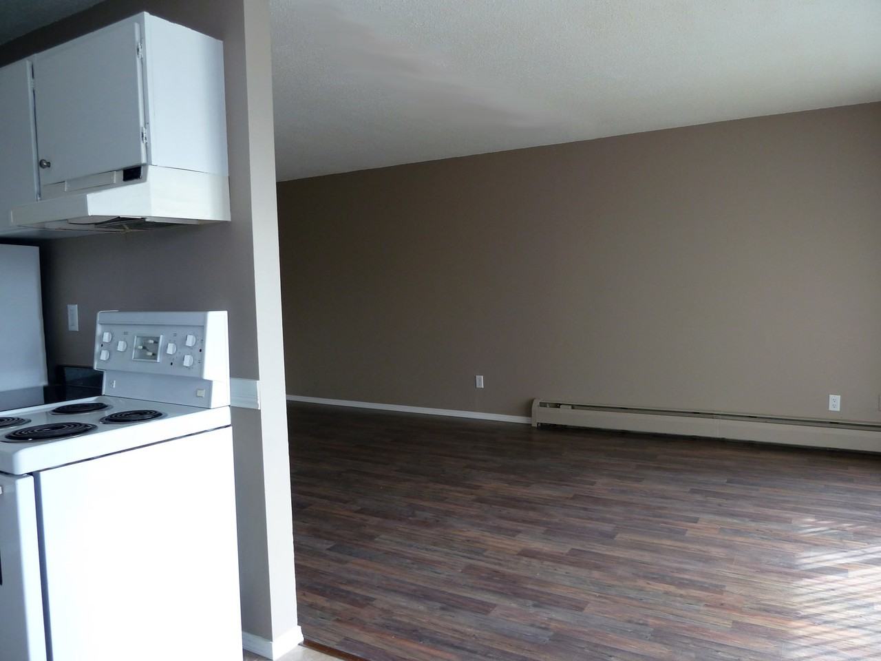 Greenwood Gardens Apartments 14831 104 Ave, Surrey, BC V3R 1M5 Zumper