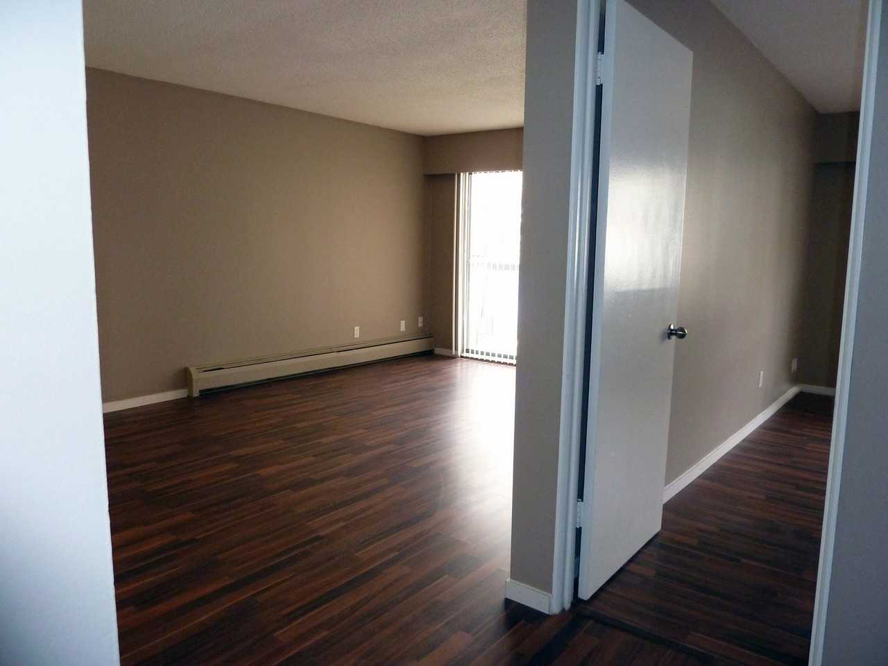 Greenwood Gardens Apartments 14831 104 Ave, Surrey, BC V3R 1M5 Zumper