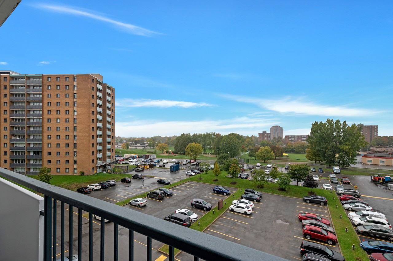 The Jasper Apartments 15 Woodridge Cres, Ottawa, ON K2B 7T3 Zumper
