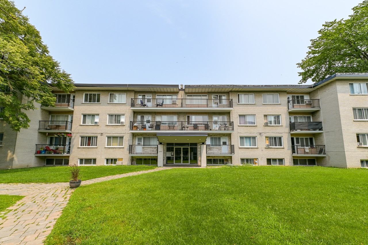 Victoria Towers Apartments 455 435455 Avenue Roy, Dorval, QC H9S 3E2
