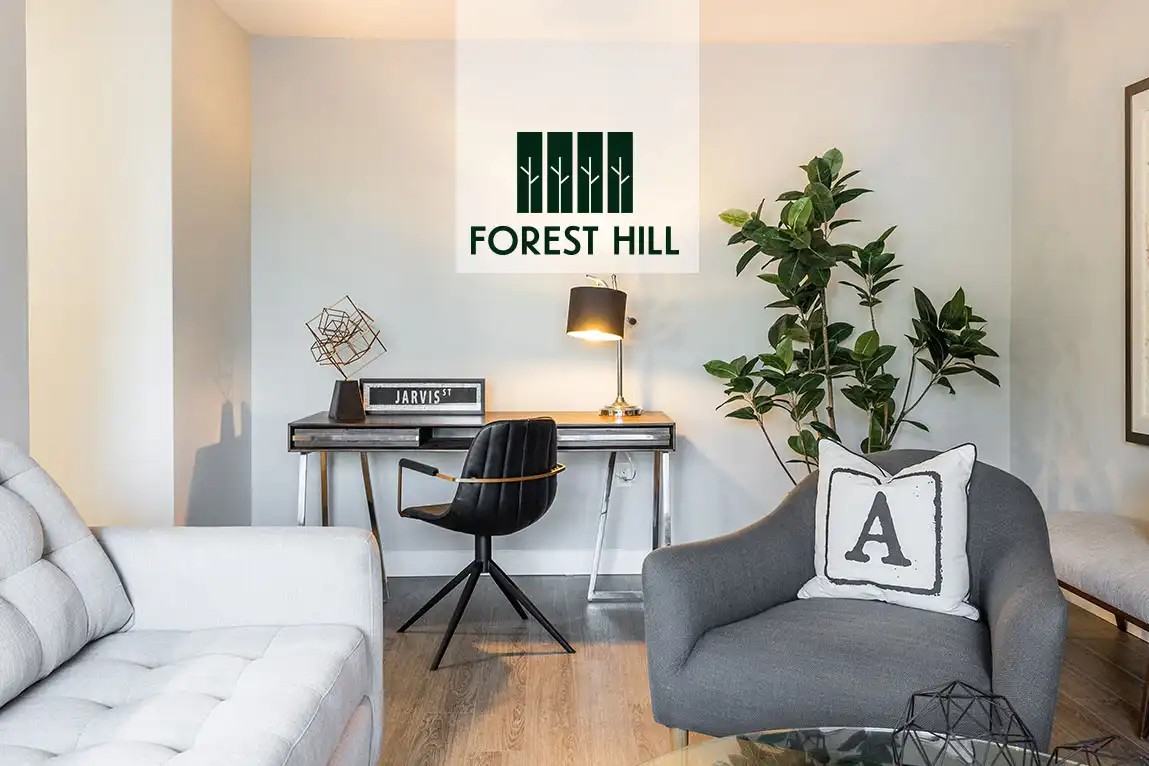 Forest Hills | 605 Proudfoot Lane - Photo 2 of 11