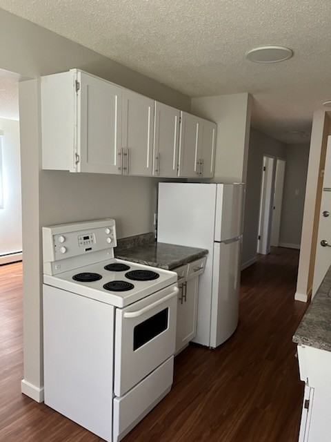 Phillips Apartments - Photo 3 of 7