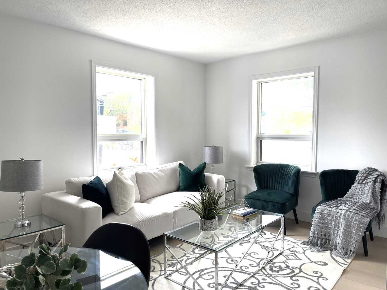 2373 Bloor Street West - Photo 5 of 26