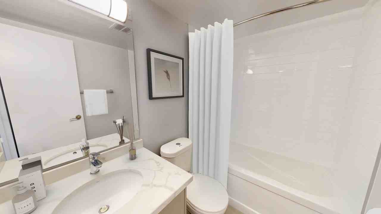 Townhouses at High Park Village Apartments 116 102116 Pacific Ave