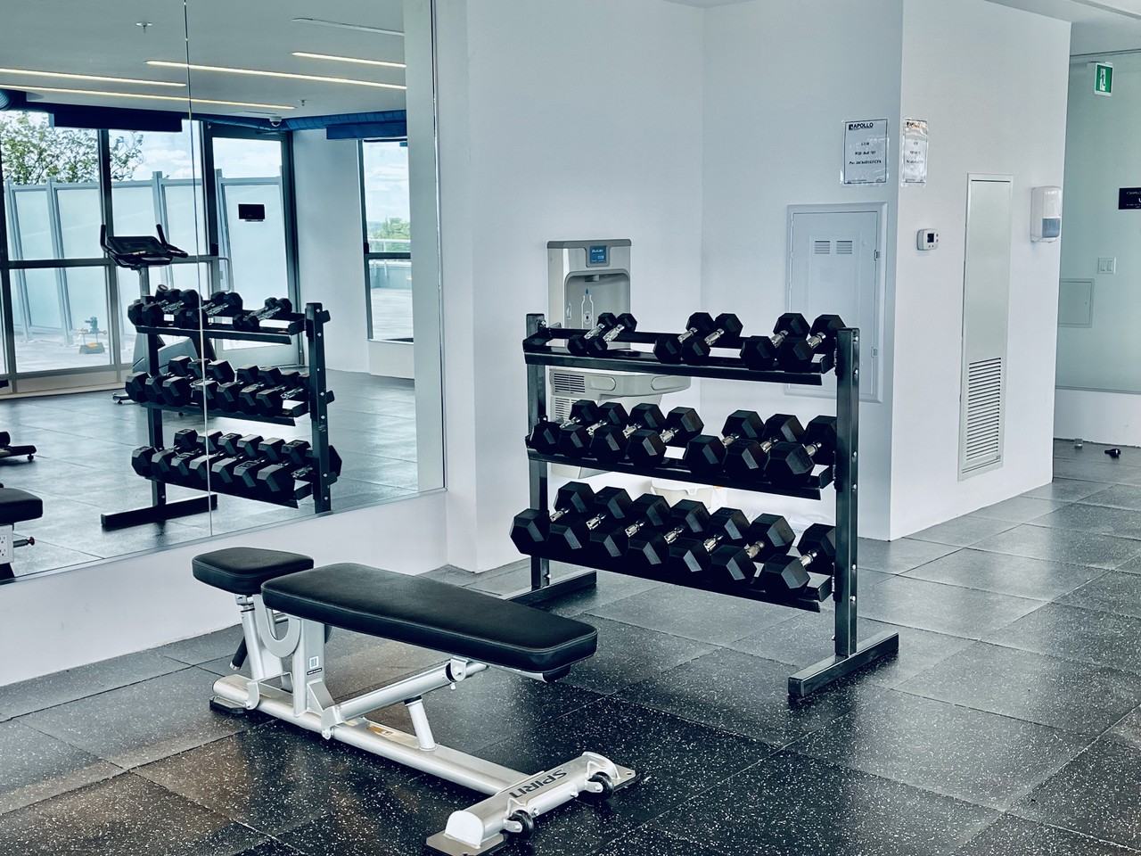 929 Richmond by Brigil - Photo 4 of 31