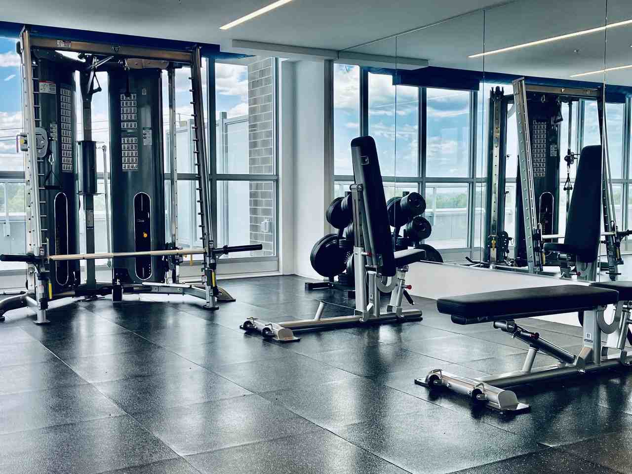 929 Richmond by Brigil - Photo 5 of 31